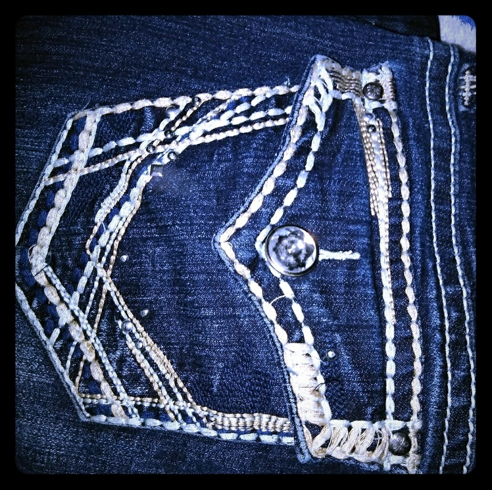 *BLING* NWOT JEAN CAPRI